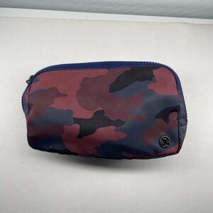 lululemon athletica belt bag